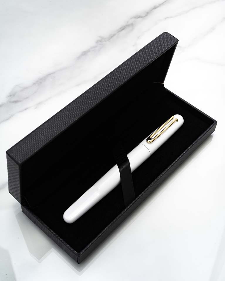 Men pen white PEN320WT