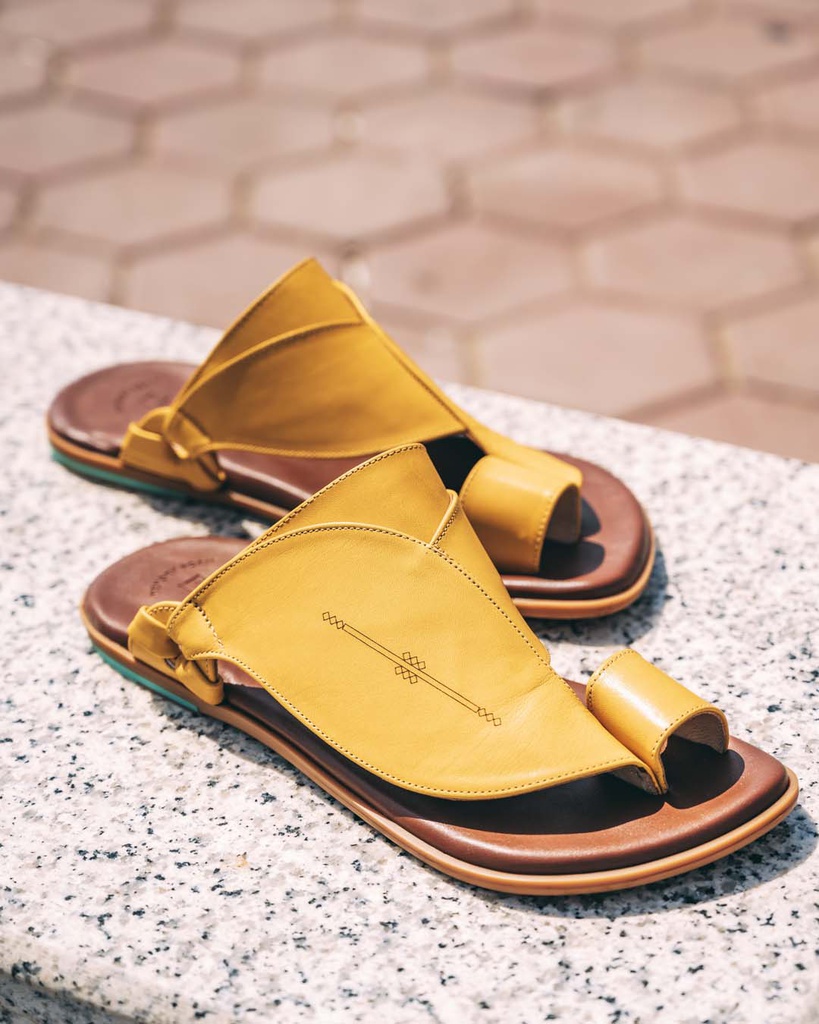 نعال شرقي زبيري بطبعة الليزر 