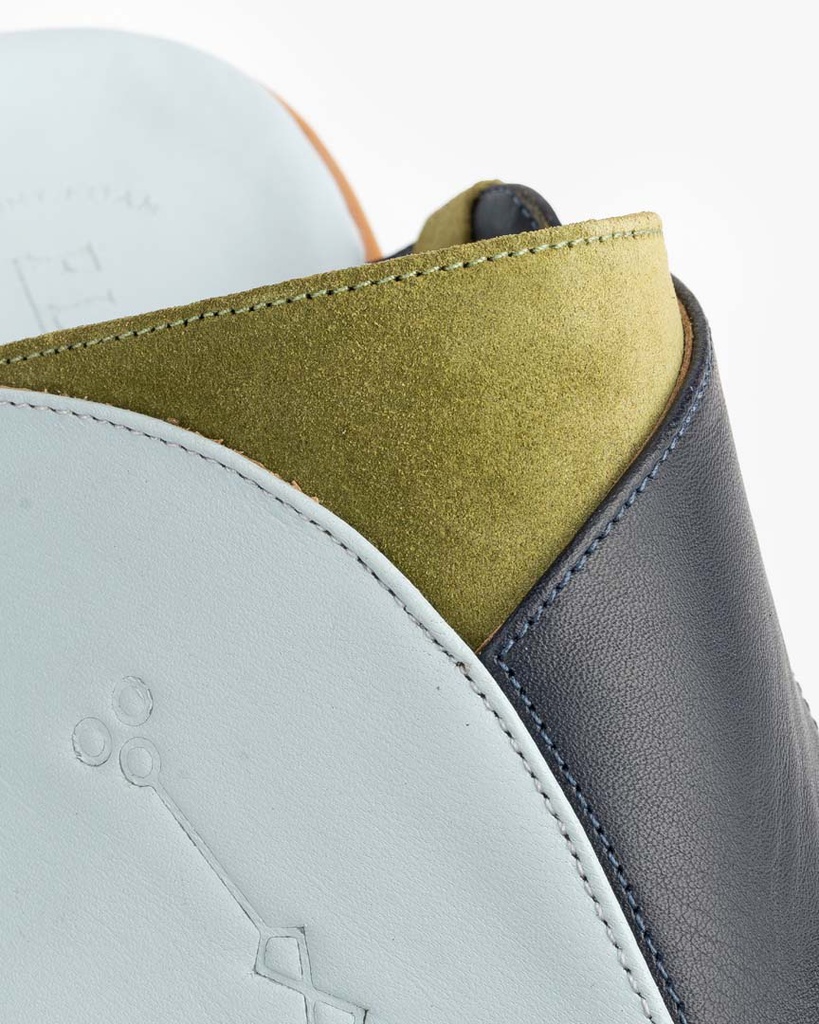 Shargy Leather Sandal BO4029FLOLL