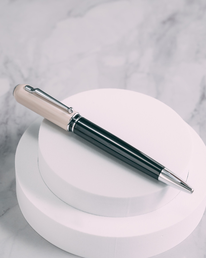 DAHNAG pen black & beige PEN909BK