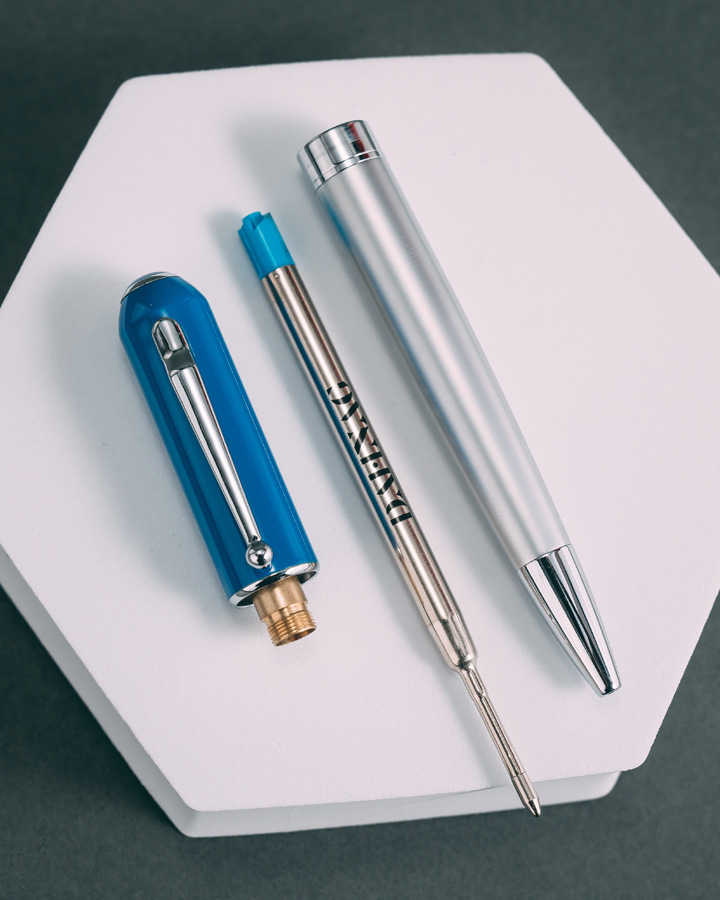 DAHNAG pen blue & silver PEN911BL