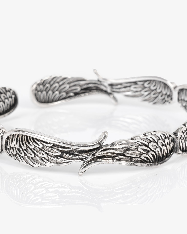 سوار معصم رجالي فضي