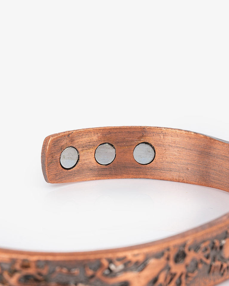 سوار معصم رجالي نحاسي مزخرف