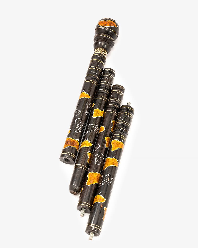 عصا عكاز مرصع بالنحاس شبيه الكهرمان