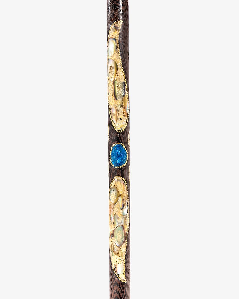 عصا عكاز بخشب الابانوس مطعم بالصدف