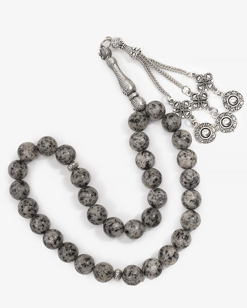 سبحة انيقة بحجر يشب رمادي