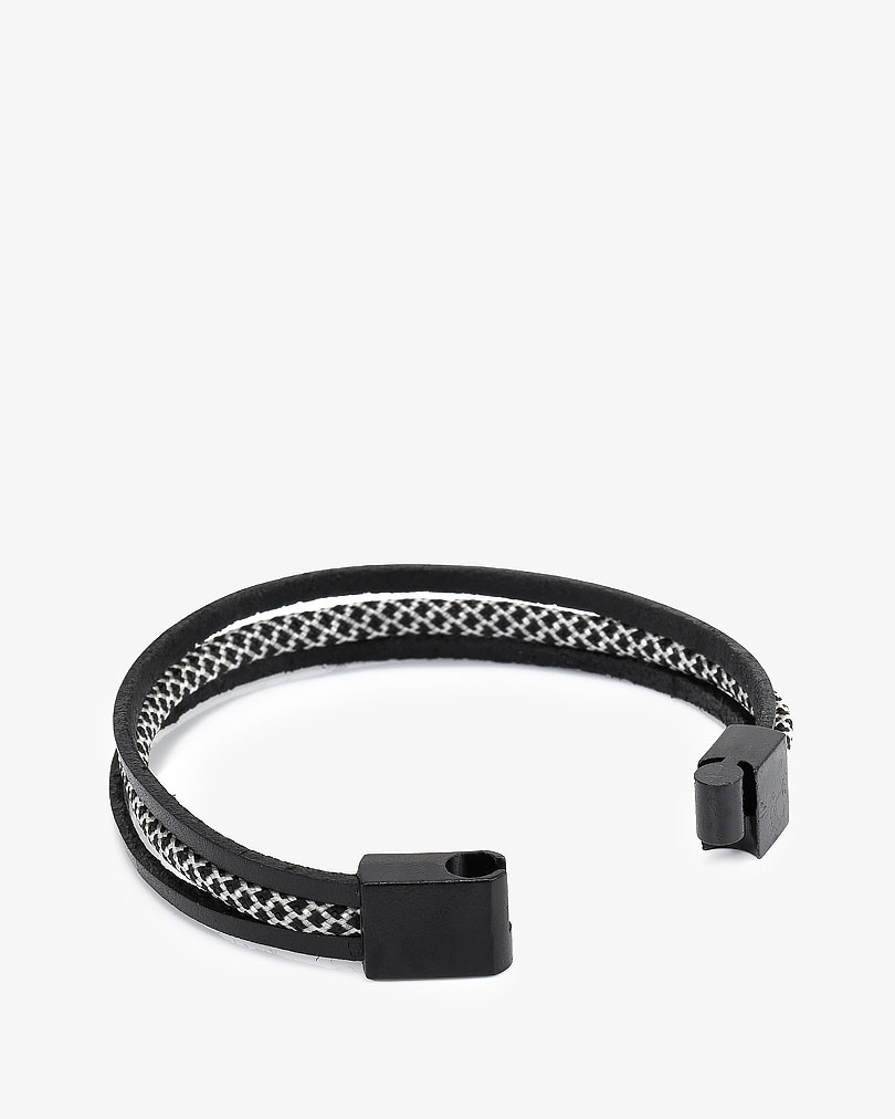 Hand bracelet black for a man BRA706BK
