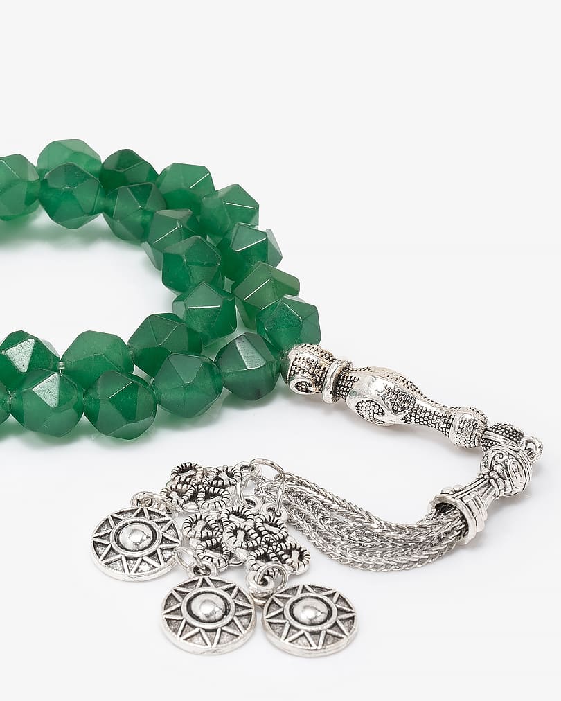 سبحة حجر جاد اخضر بقصة الاماس