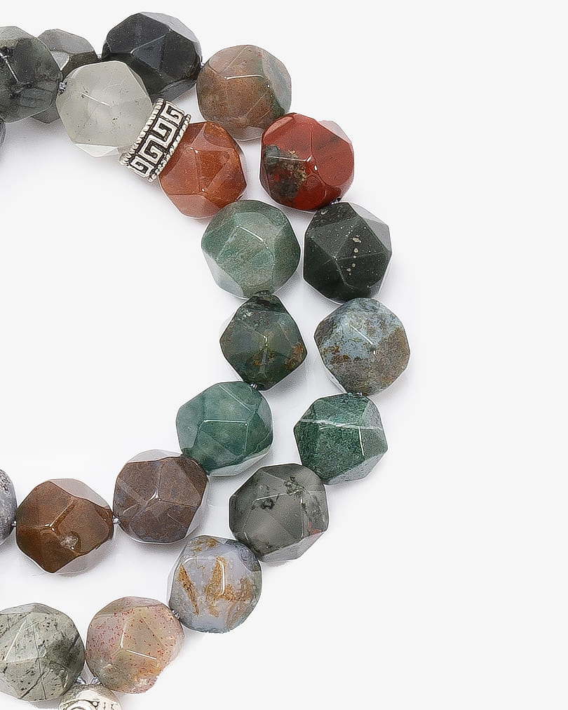 سبحة عقيق ملونة بقصة الاماس