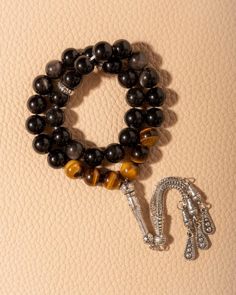 سبحة زجاج بركاني وعين النمرانيق