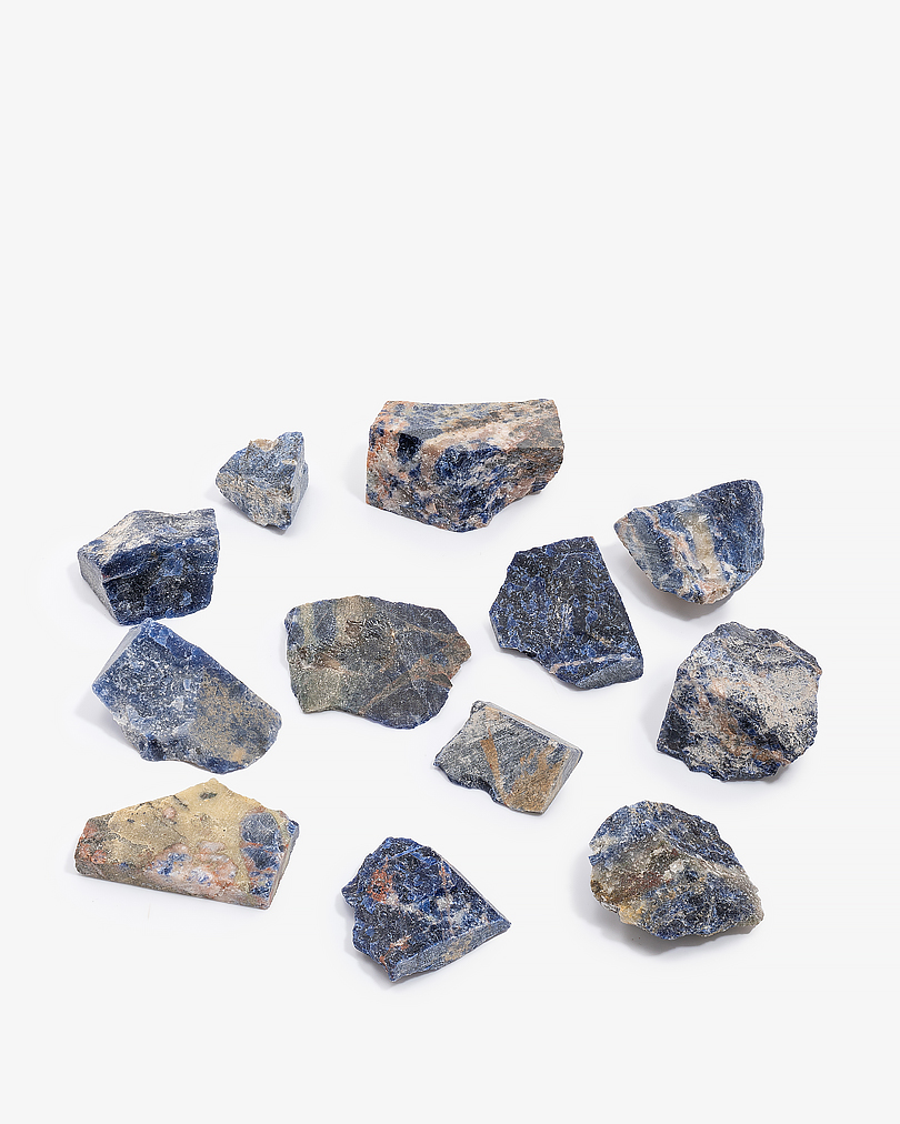 حجر سوداليت ازرق طبيعي خام