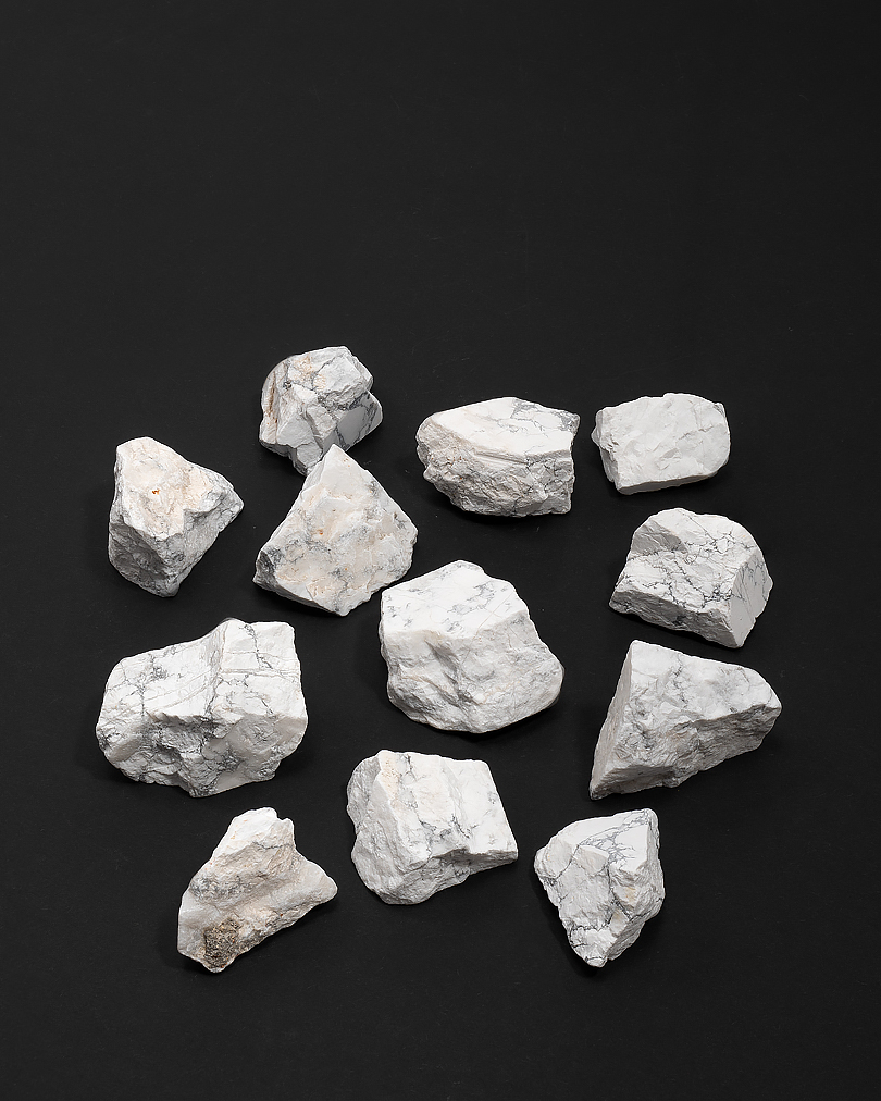 حجر هاوليت أبيض خام طبيعي