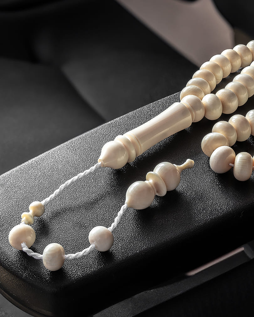 سبحة نادرة من العاج (ناب الفيل)