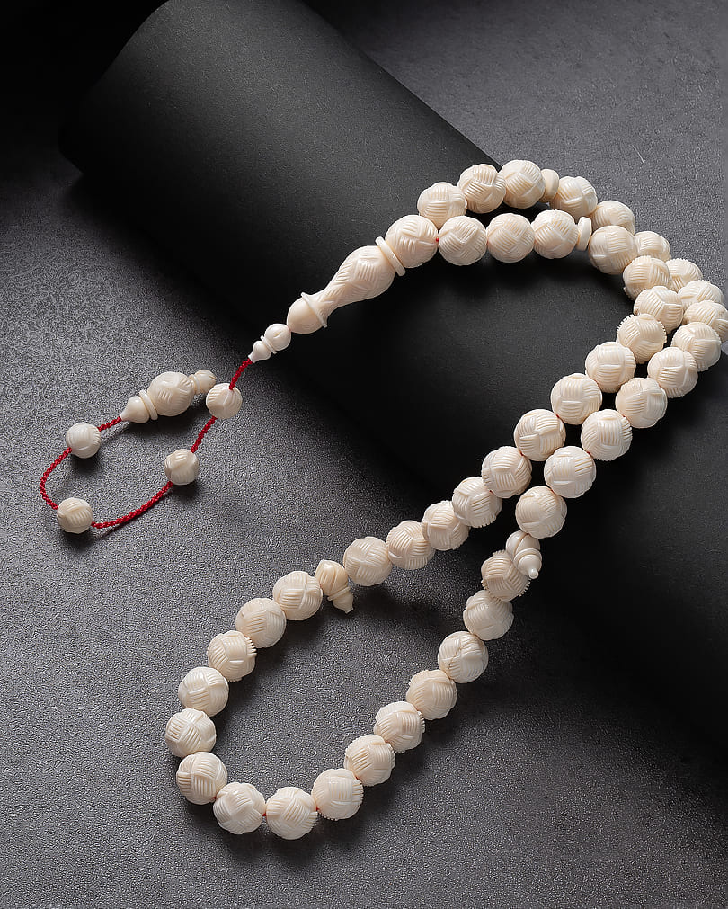 A rare rosary of a hippo's tusk ROS5367WH
