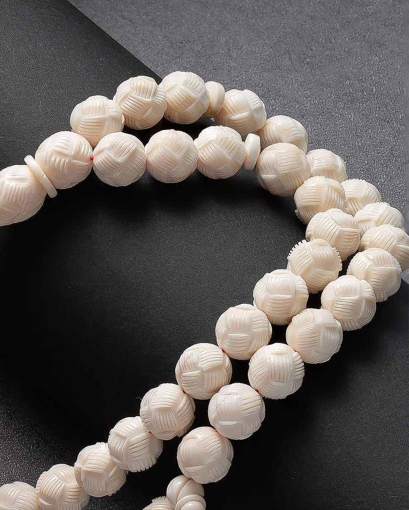 A rare rosary of a hippo's tusk ROS5367WH