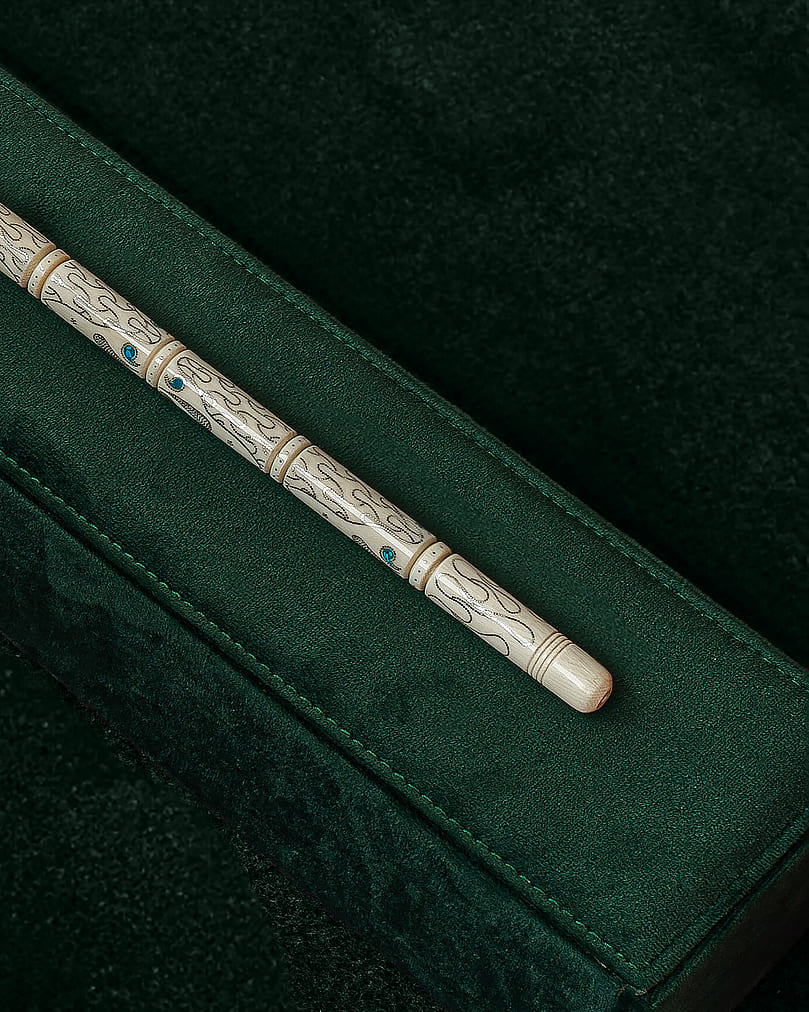 White crutch stick CAN783WH