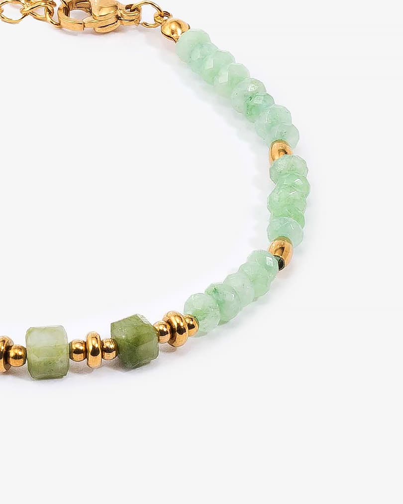 Elegant Natural Stone Bracelet WBRA183GN