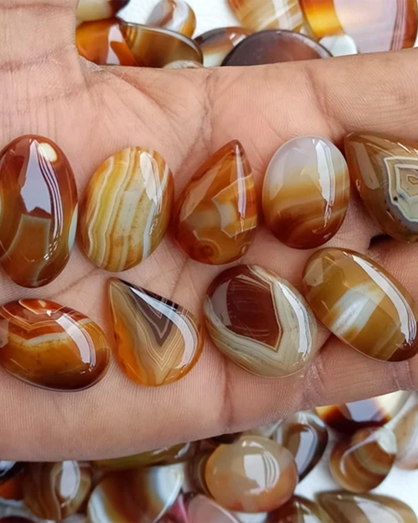 سبحة فاخرة من العقيق اليماني الطبيعي