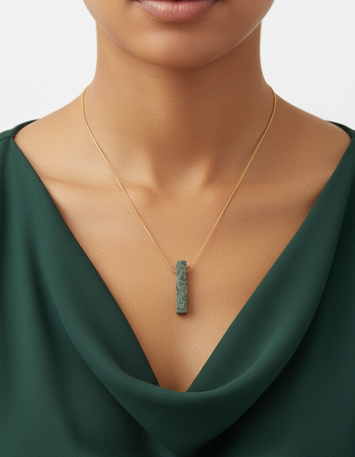 Women's chain with aventurine stone WNEC141GN