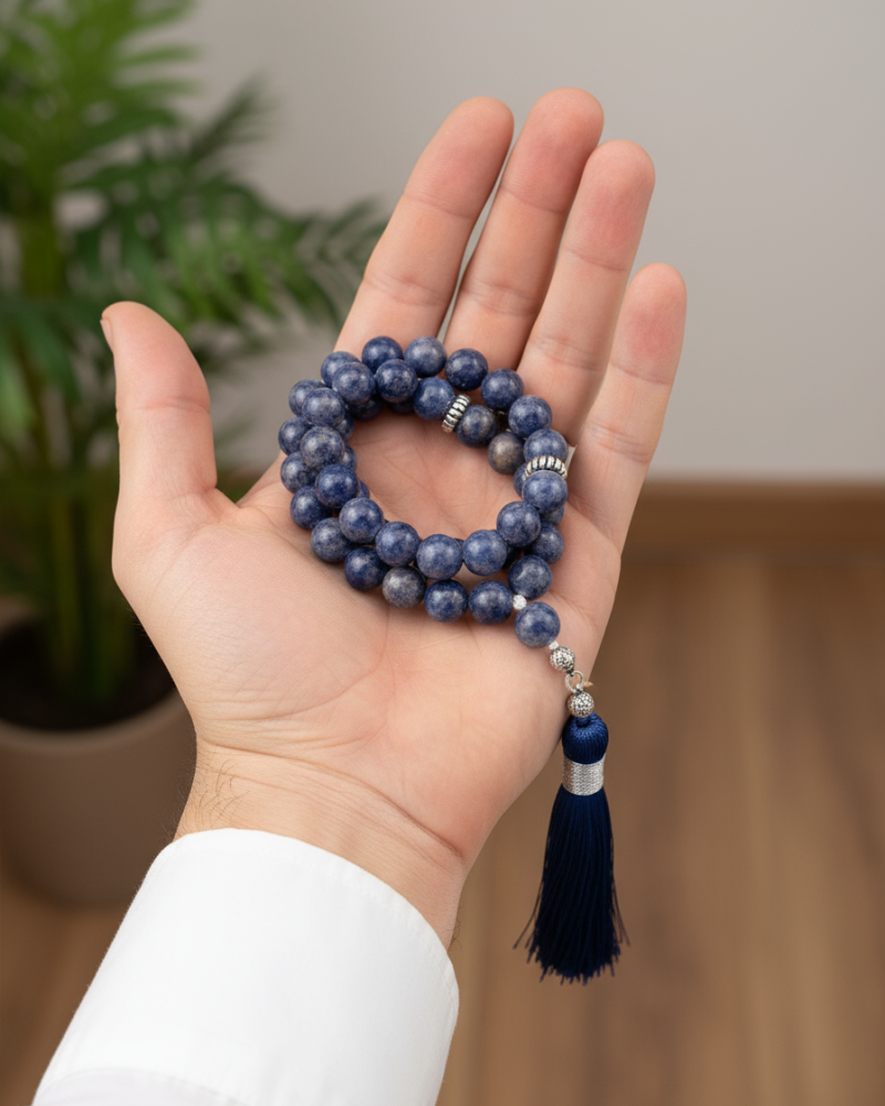 سبحة بحجر طبيعي سوداليت فاخر