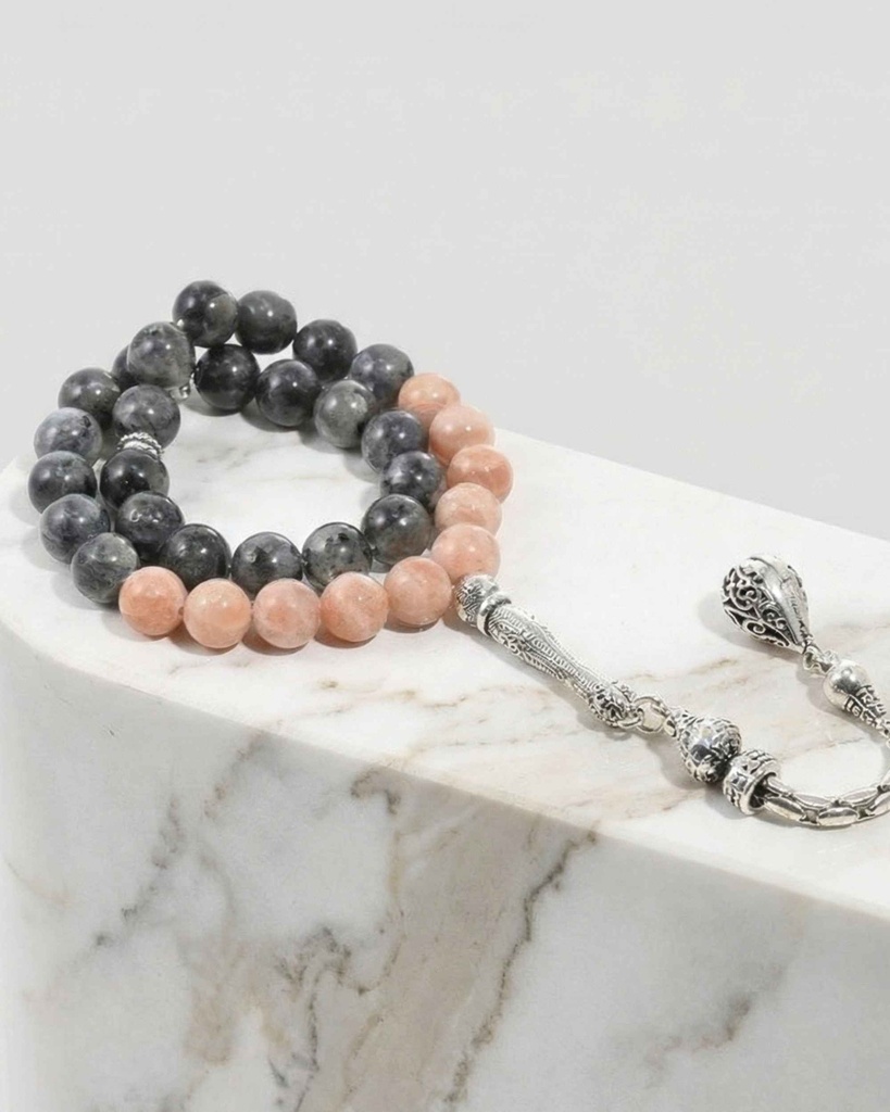 سبحة حجر لابرادوريت وجاد روز