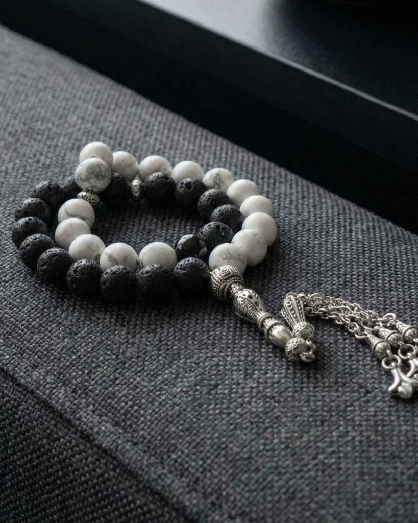 سبحة حجر لافا وهولايت انيق