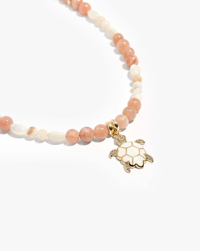 لمسة بحرية فاخرة – عقد من الحجر الرملي والصدف الطبيعي