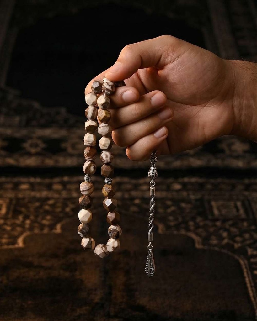 سبحة حجر زيبرا طبيعي بقصة الاماس