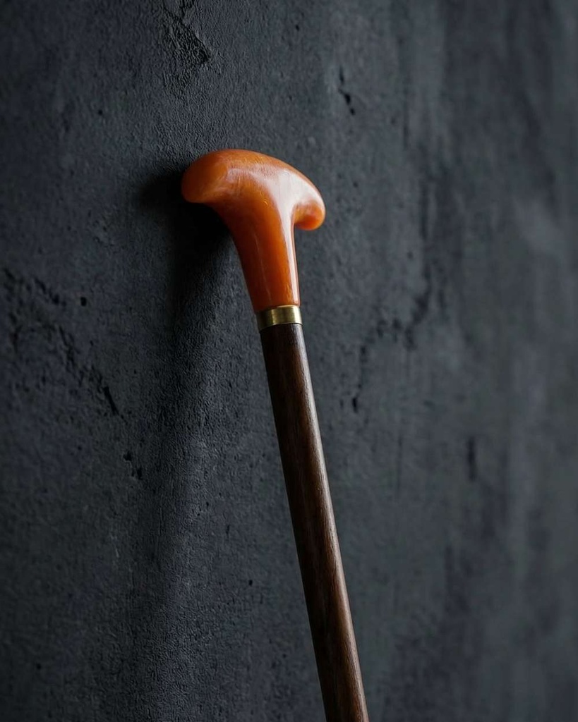 Tea wood walking stick CAN1033