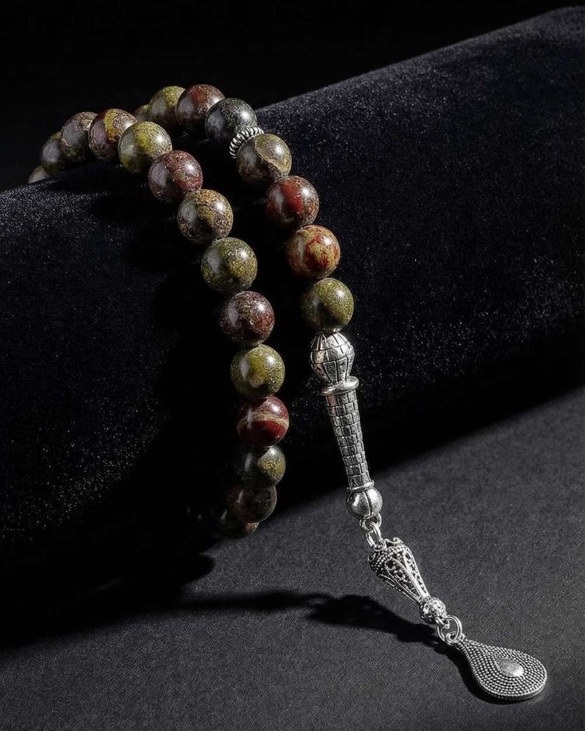 سبحة فاخرة حجر الدم طبيعي