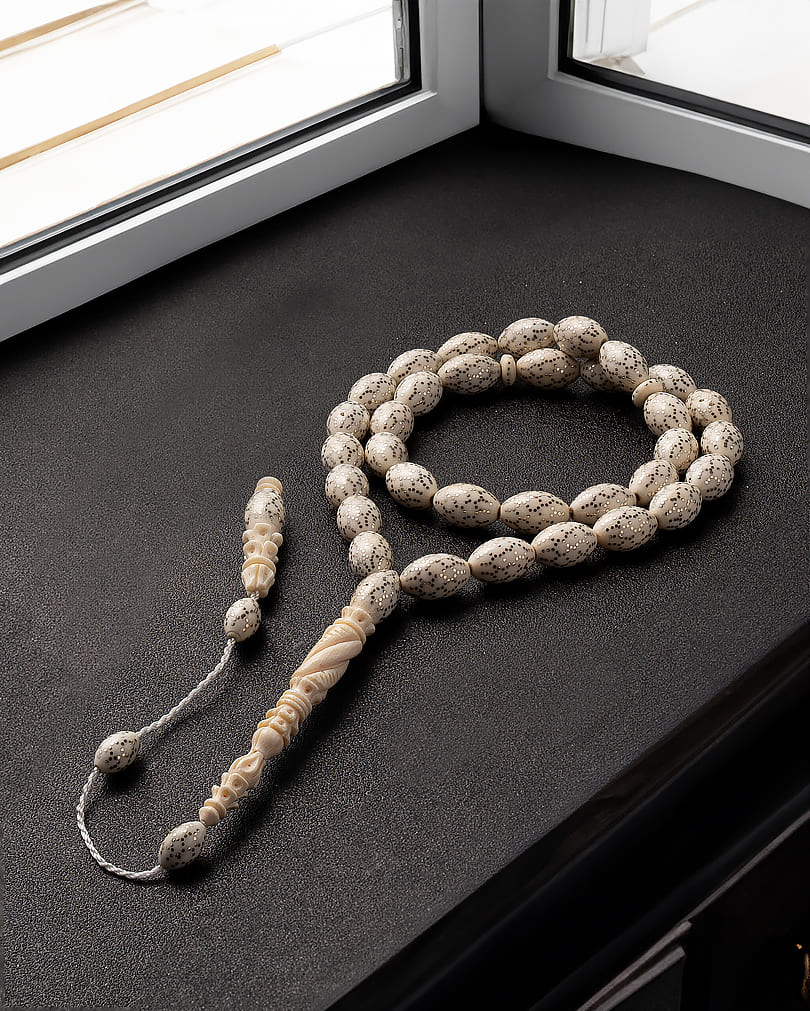 Rare ivory rosary  ROS5373WH