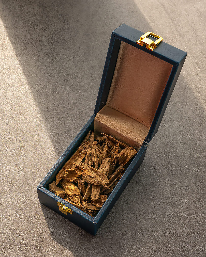 Oud Kalimantan Malaysia Red AA2 OUDREDAA2 